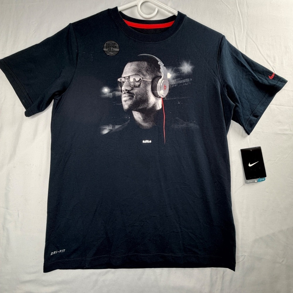 Nike LeBron James Beats Graphic T-Shirt Kids Large Black Dri-FIT Cotton Tee NEW